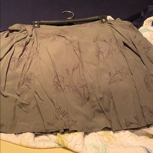 Olive green skirt with pockets